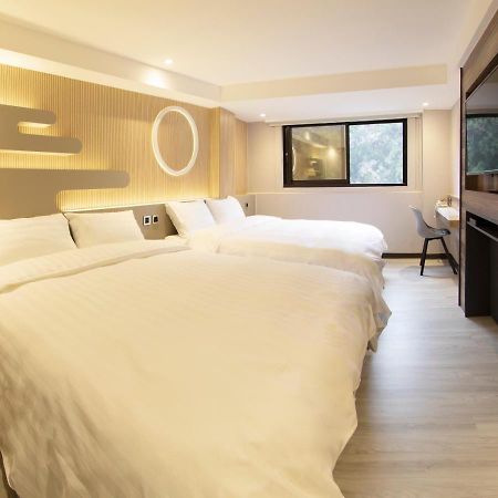 Alishan Shermuh Tourist Hotel Жонгженг Екстериор снимка