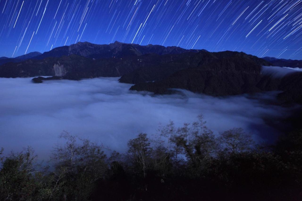 Alishan Shermuh Tourist Hotel Жонгженг Екстериор снимка