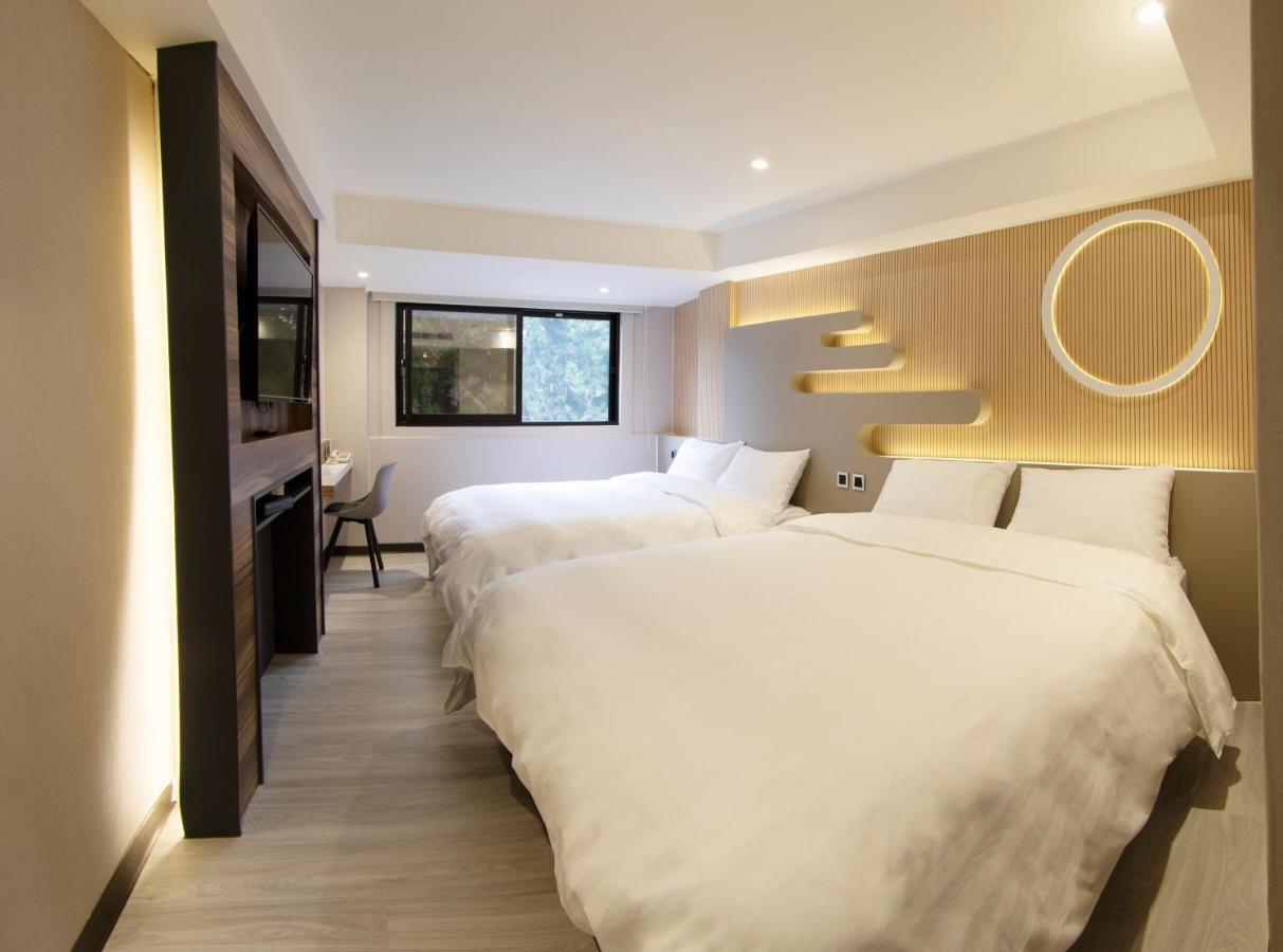 Alishan Shermuh Tourist Hotel Жонгженг Екстериор снимка